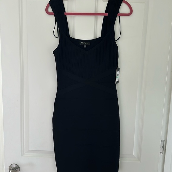 COPY - Guess- women’s little black dress- size 8 NWT - Picture 1 of 5